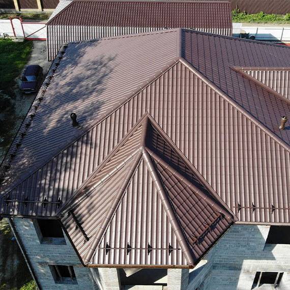 Монтаж сложной крыши и кровли в Алзамае и Иркутской области